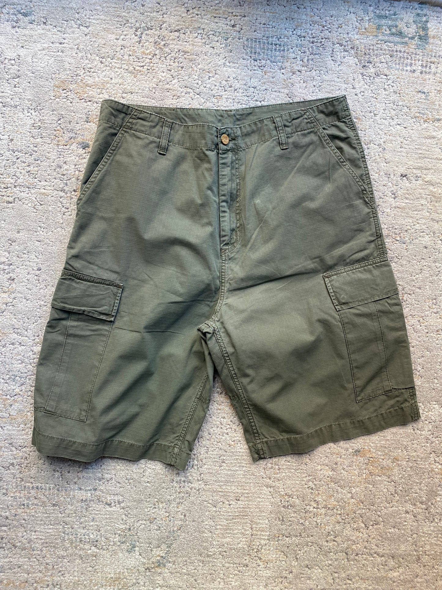 Carhartt Cargo Shorts (W33)