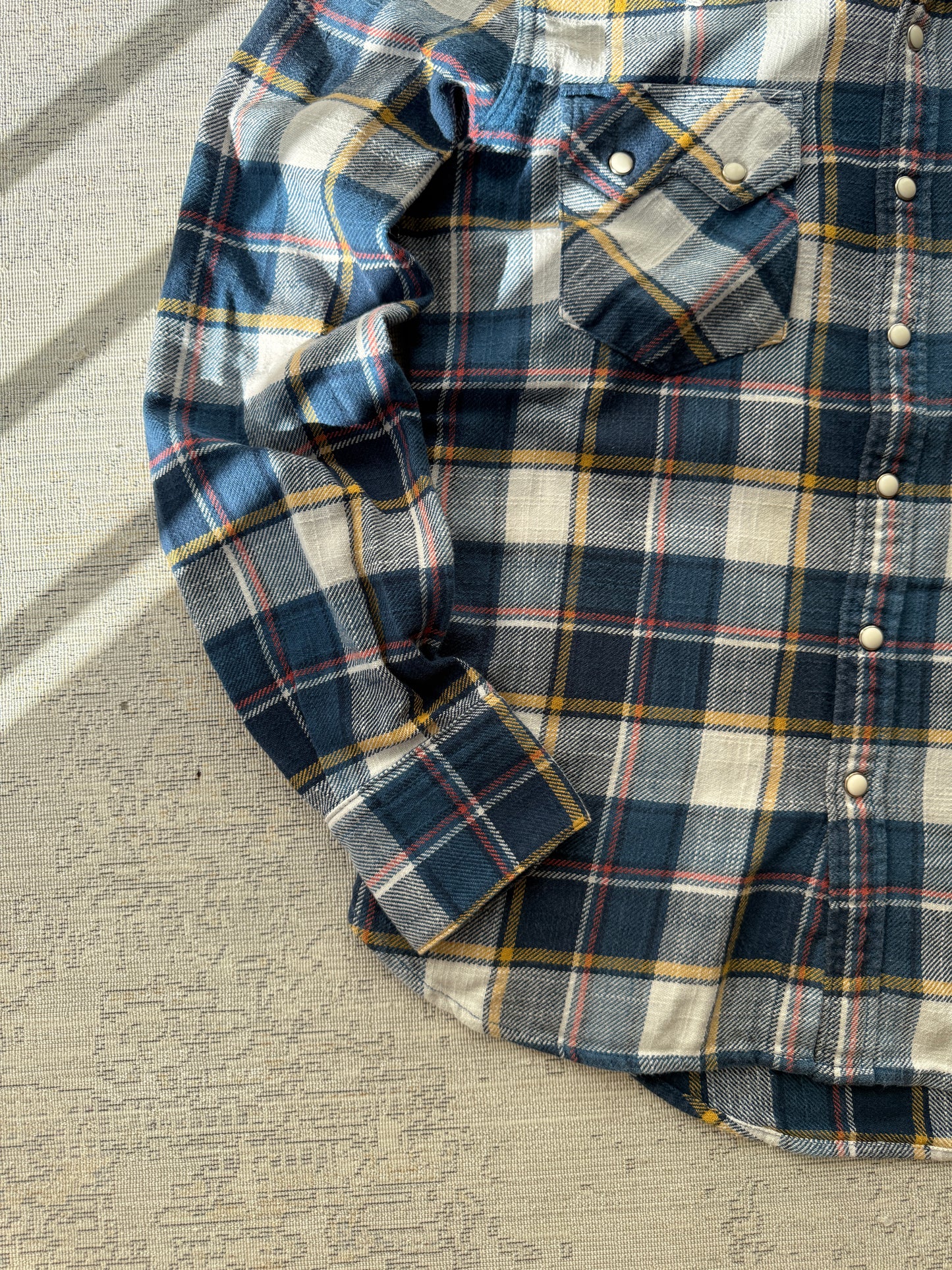 Levi’s Flannel Shirt (Women’s S)
