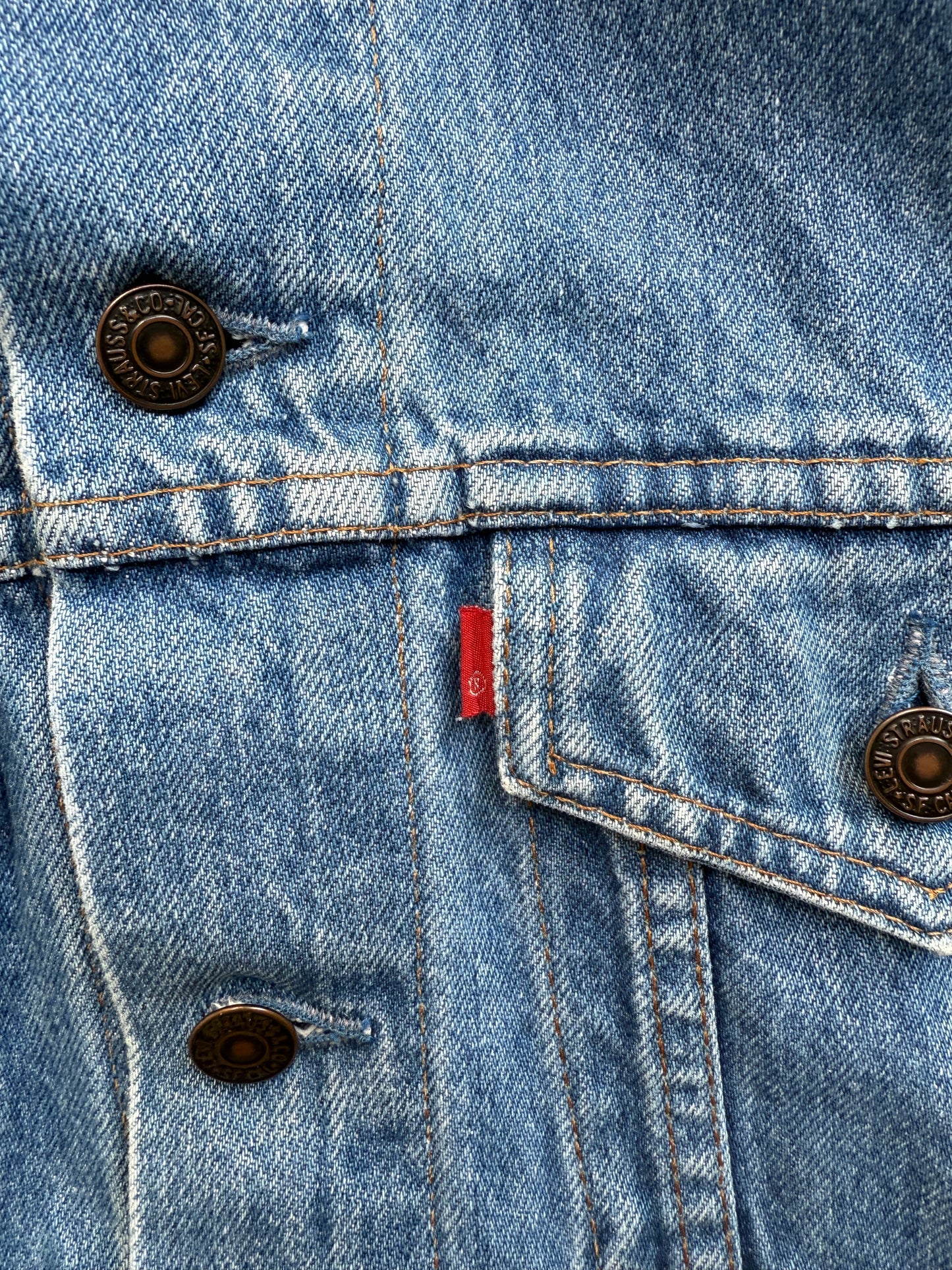 Levi’s Denim Jacket (M)