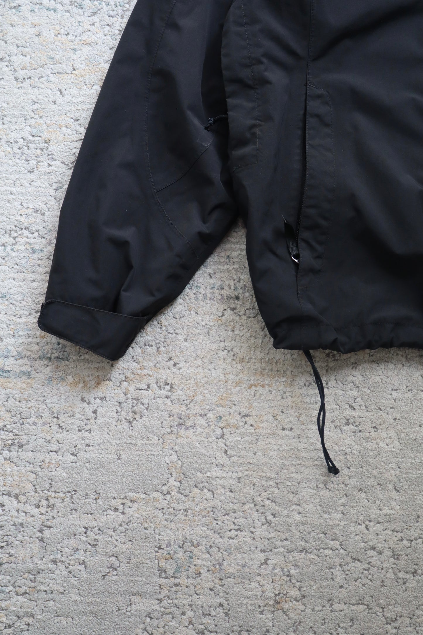 The North Face Women’s Waterproof Jacket (S)