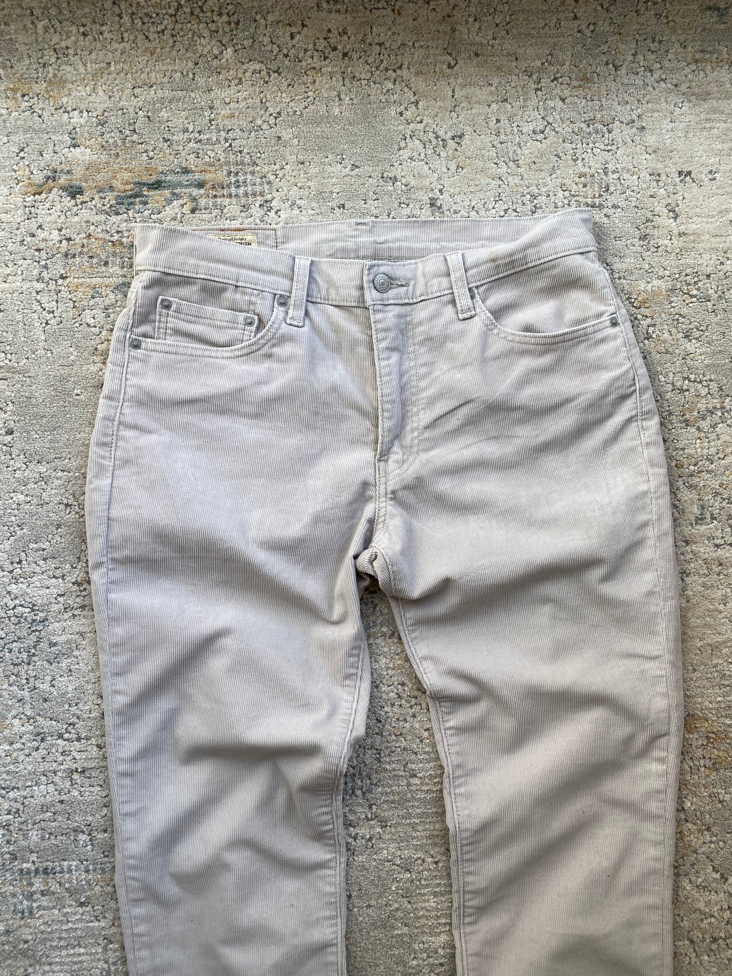 Levi’s 511 Corduroy Pant (W32 L32)