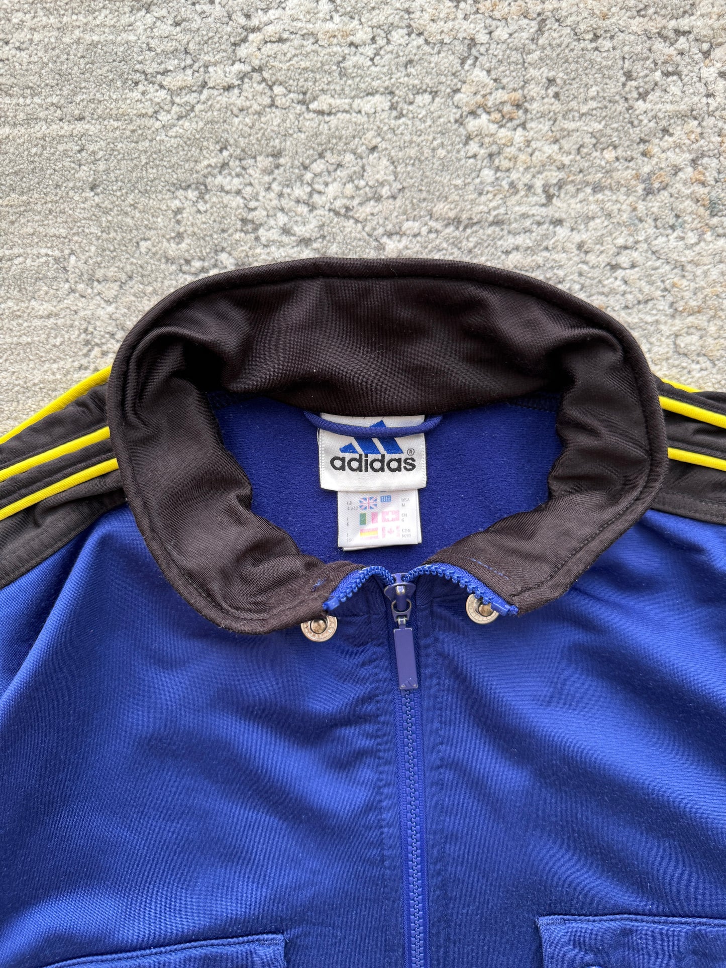 Adidas Vintage 00’s Short Sleeve Track (M)