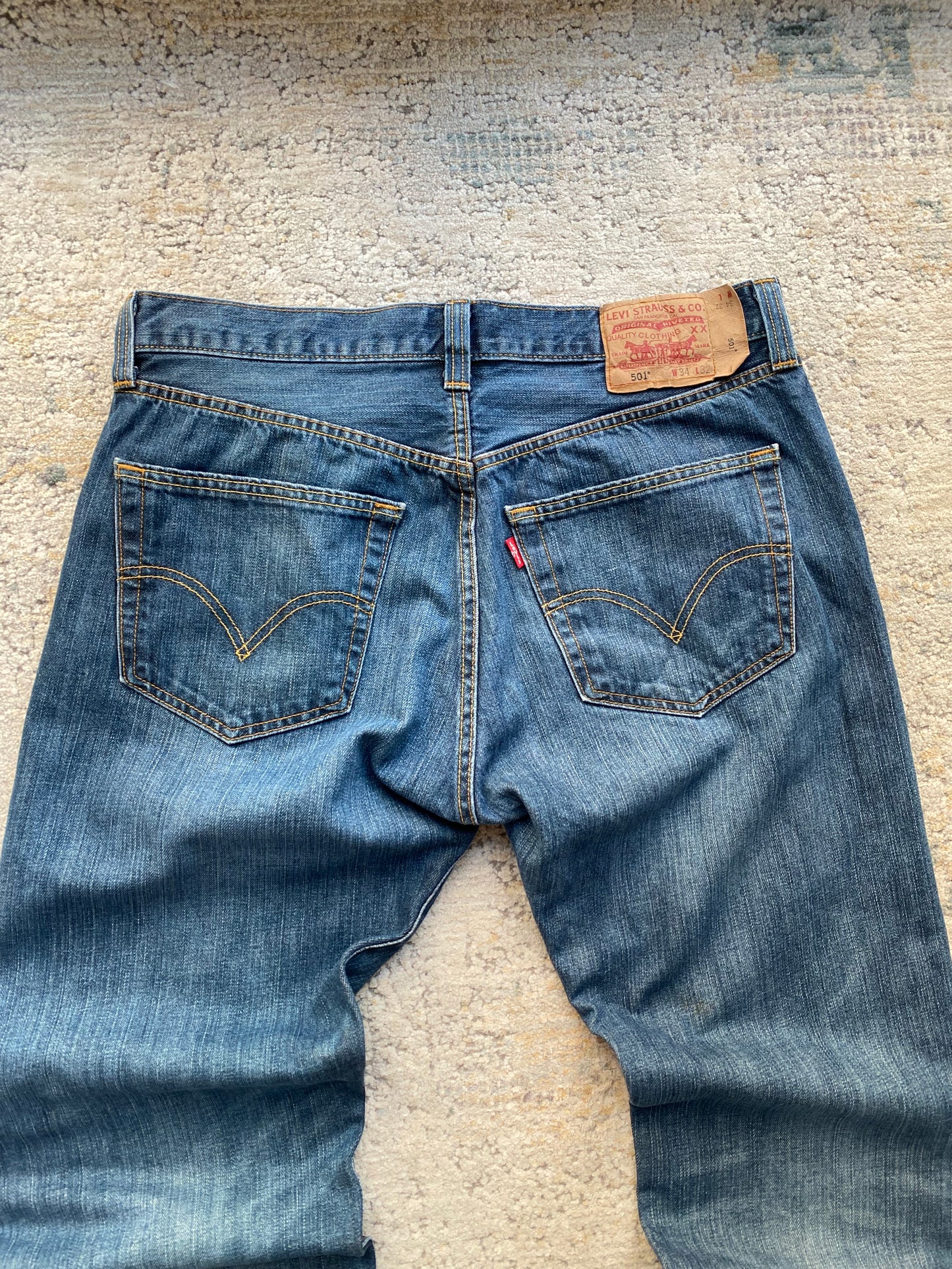 Levi’s 501 Straight Fit Jeans (W34 L32)