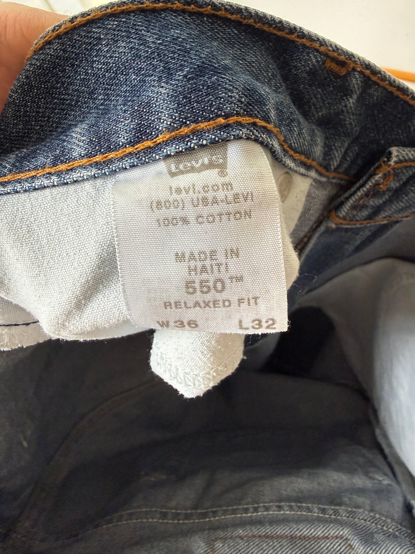 Levi’s 550 Relaxed Fit (W36 L33)