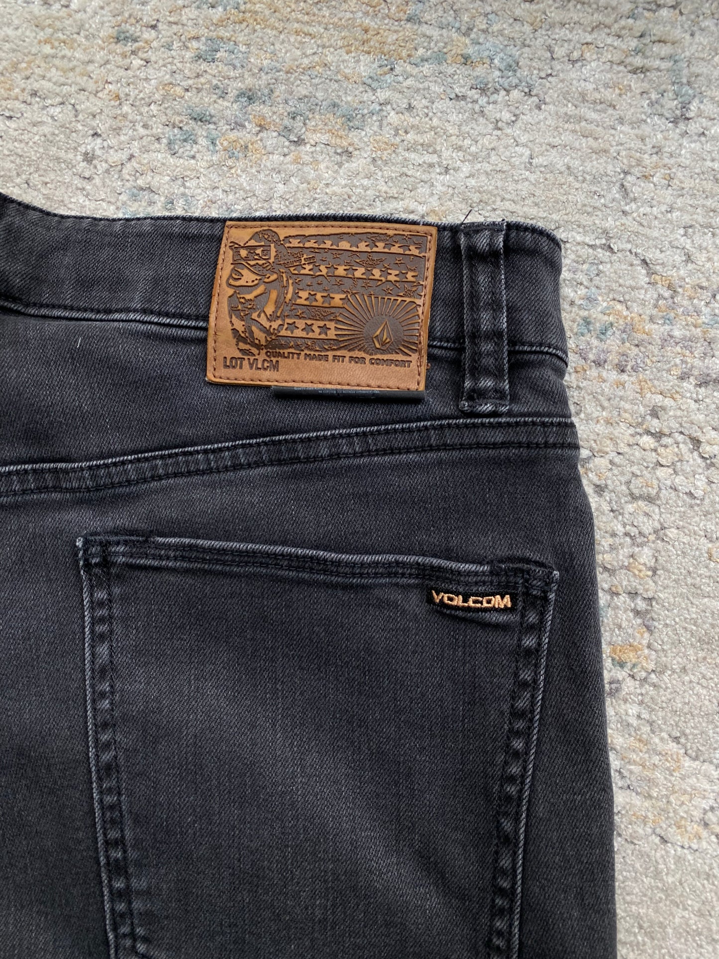 Volcom Skinny Jeans (W33 L32)