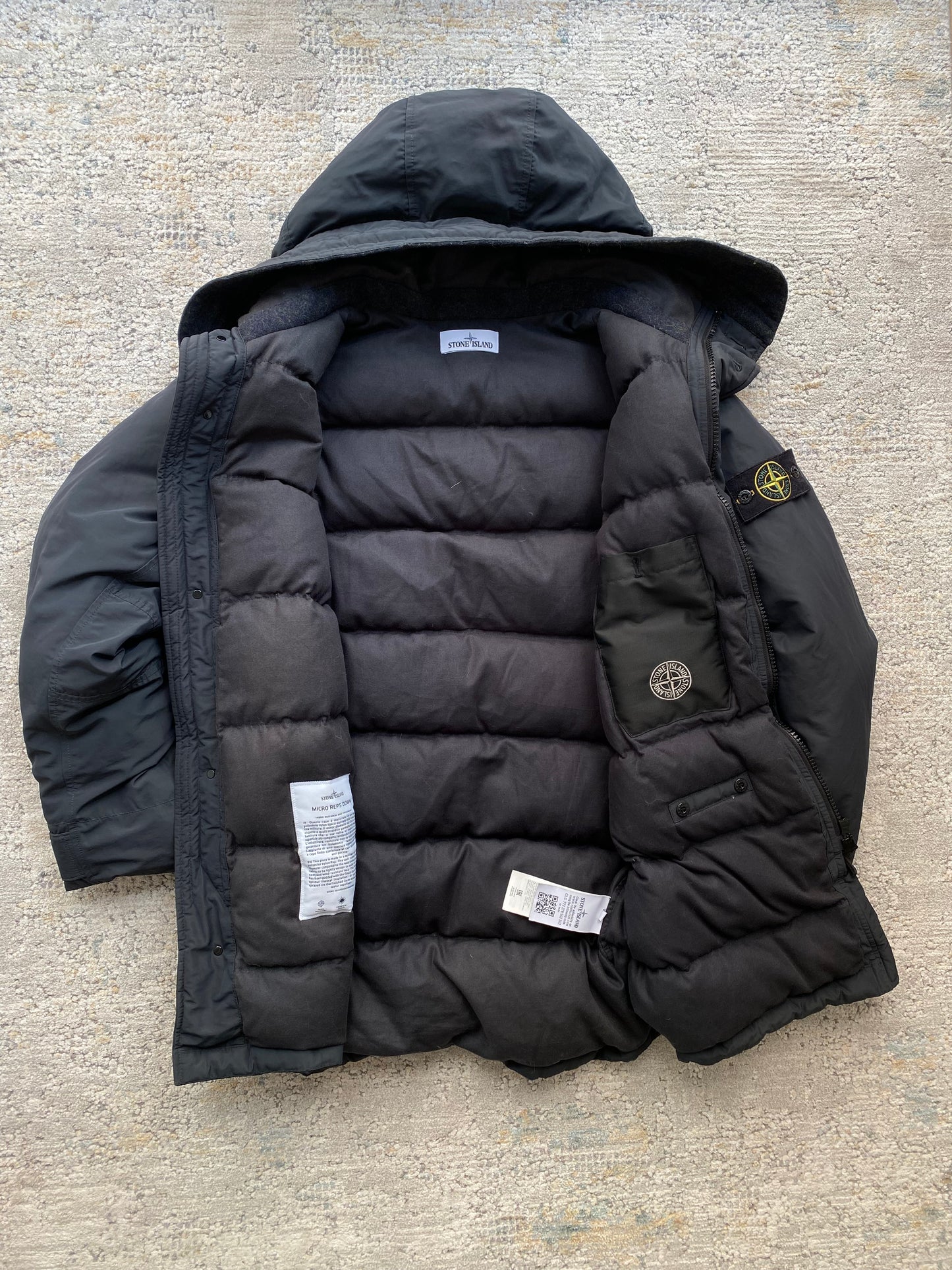 Stone Island Micro Reps Down Puffer Jacket (L)