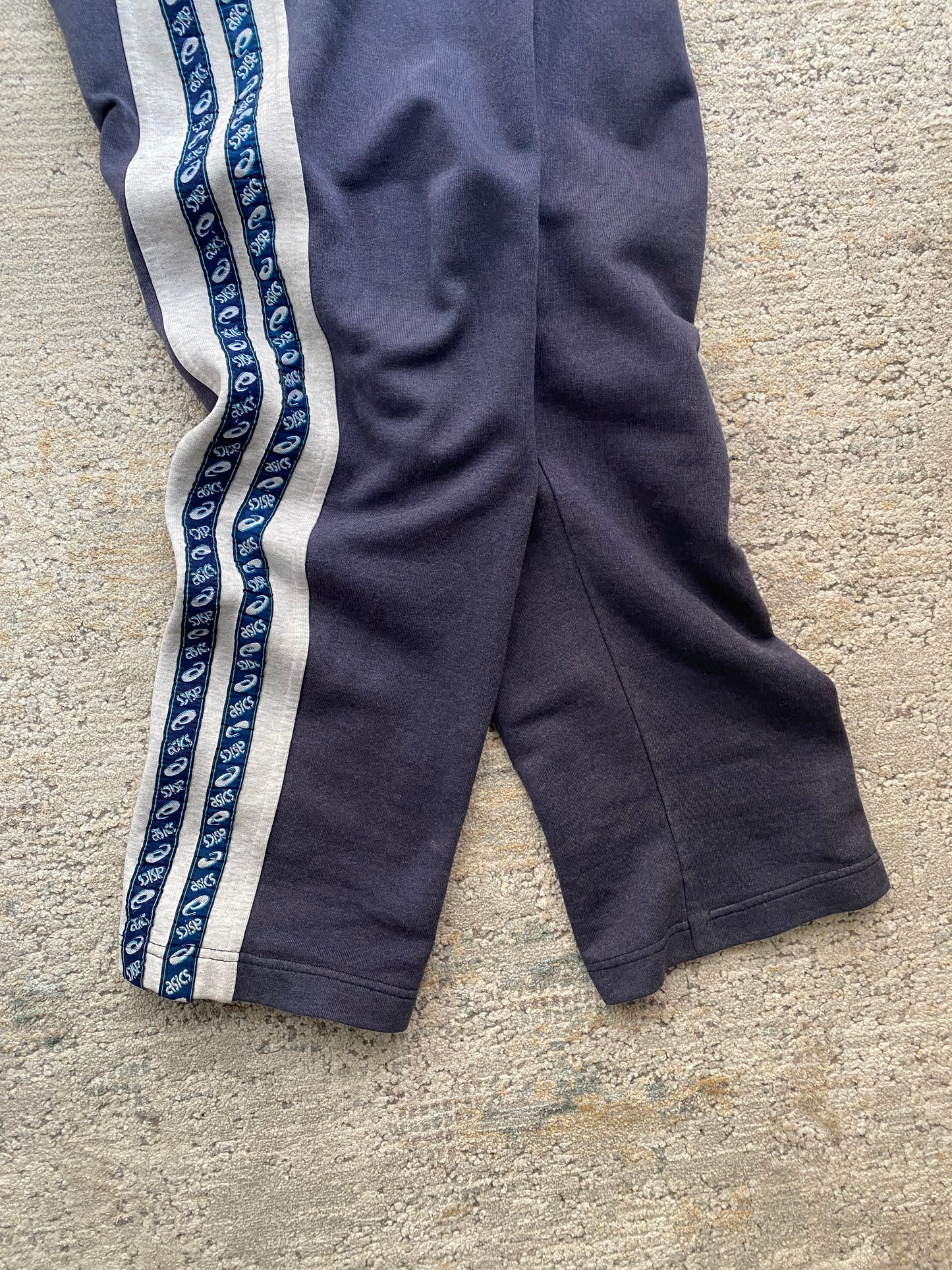 Asics Baggy Joggers (M)