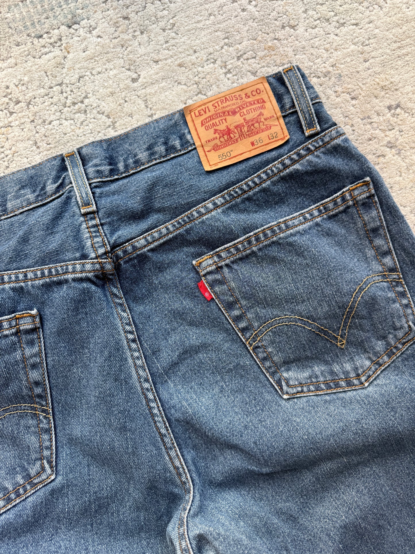 Levi’s 550 Relaxed Fit Jeans Made In US (W36 L32)
