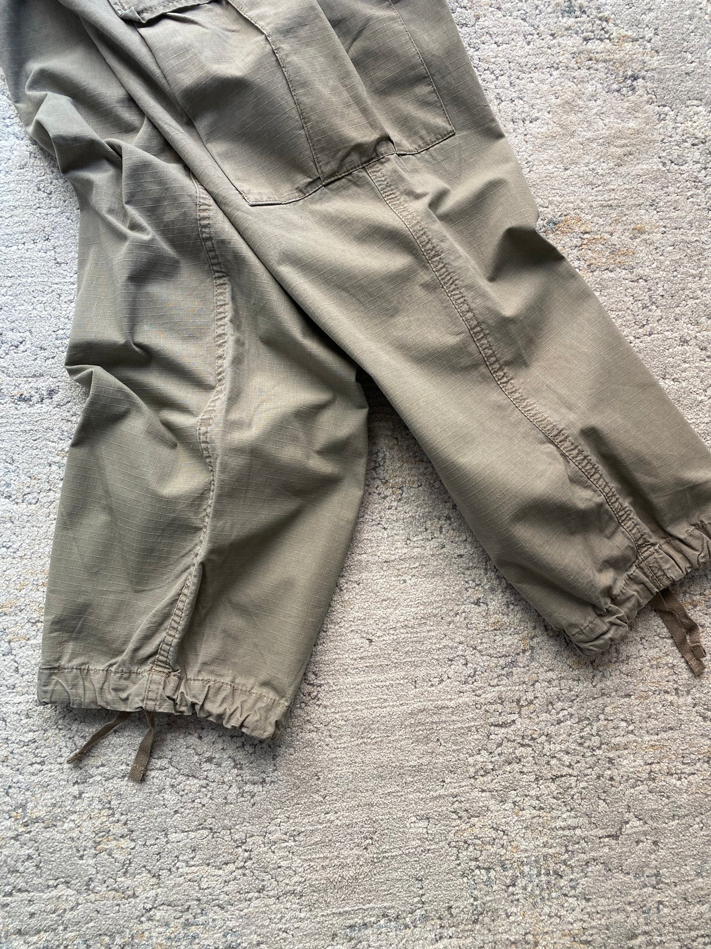 Carhartt Cargo Pant (W33)