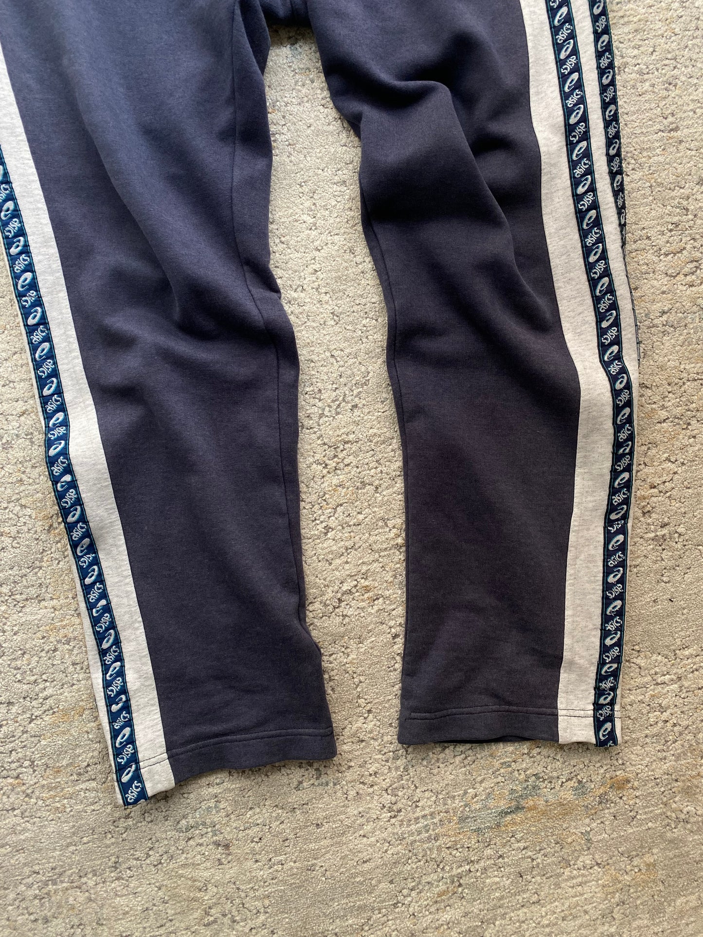 Asics Baggy Joggers (M)