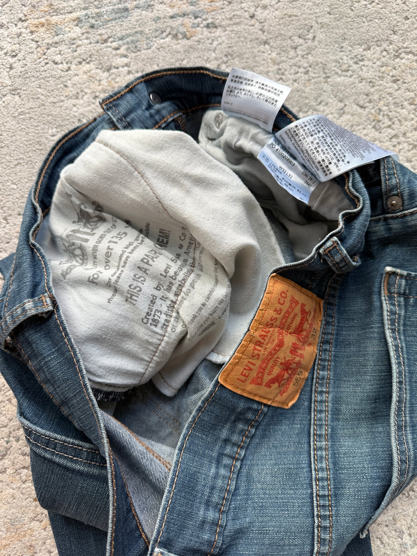 Levi’s 559 Relaxed Straight Fit Jeans (W32 L32)