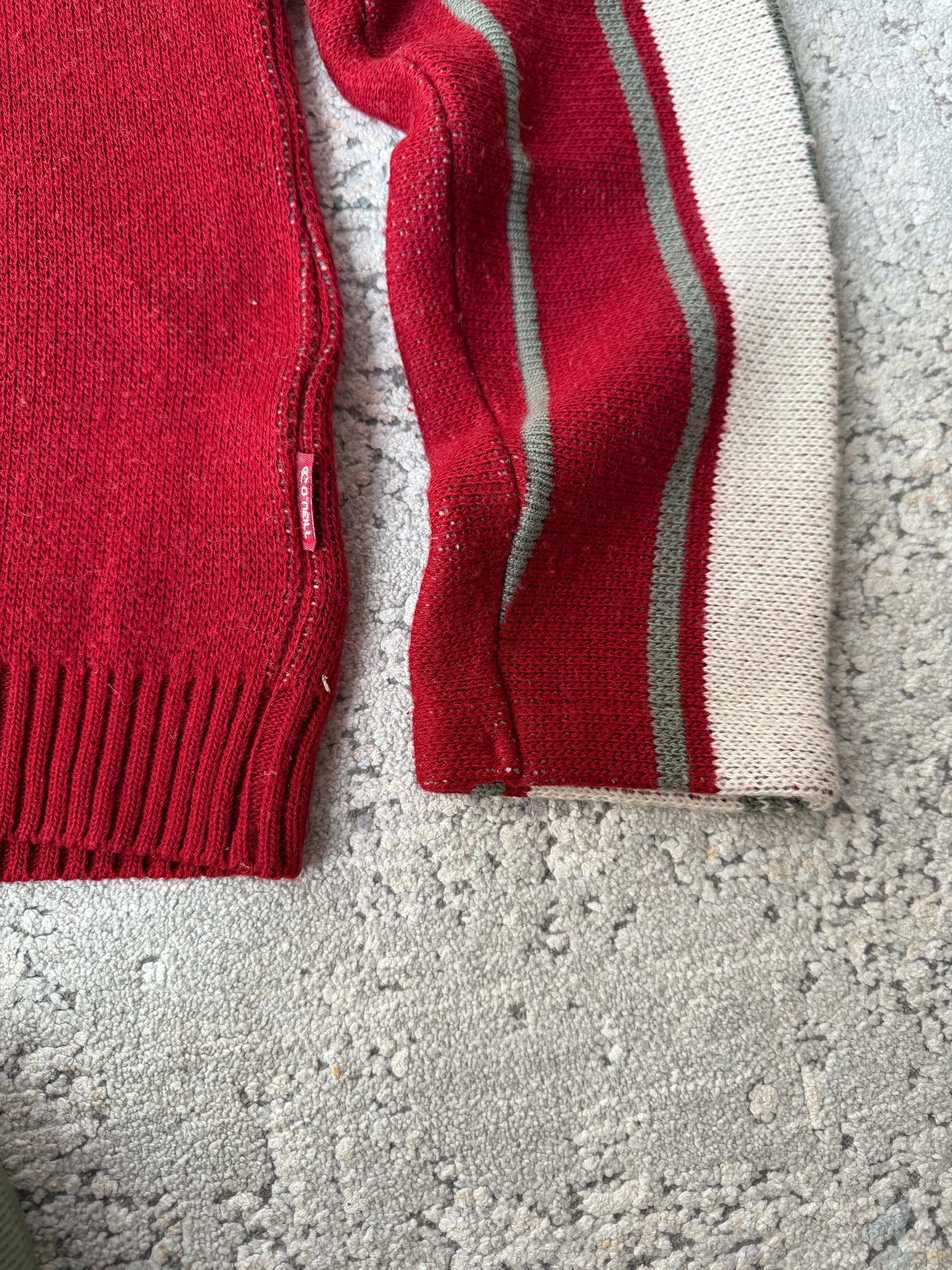 O’Neill 90’s Vintage Sweater (L)