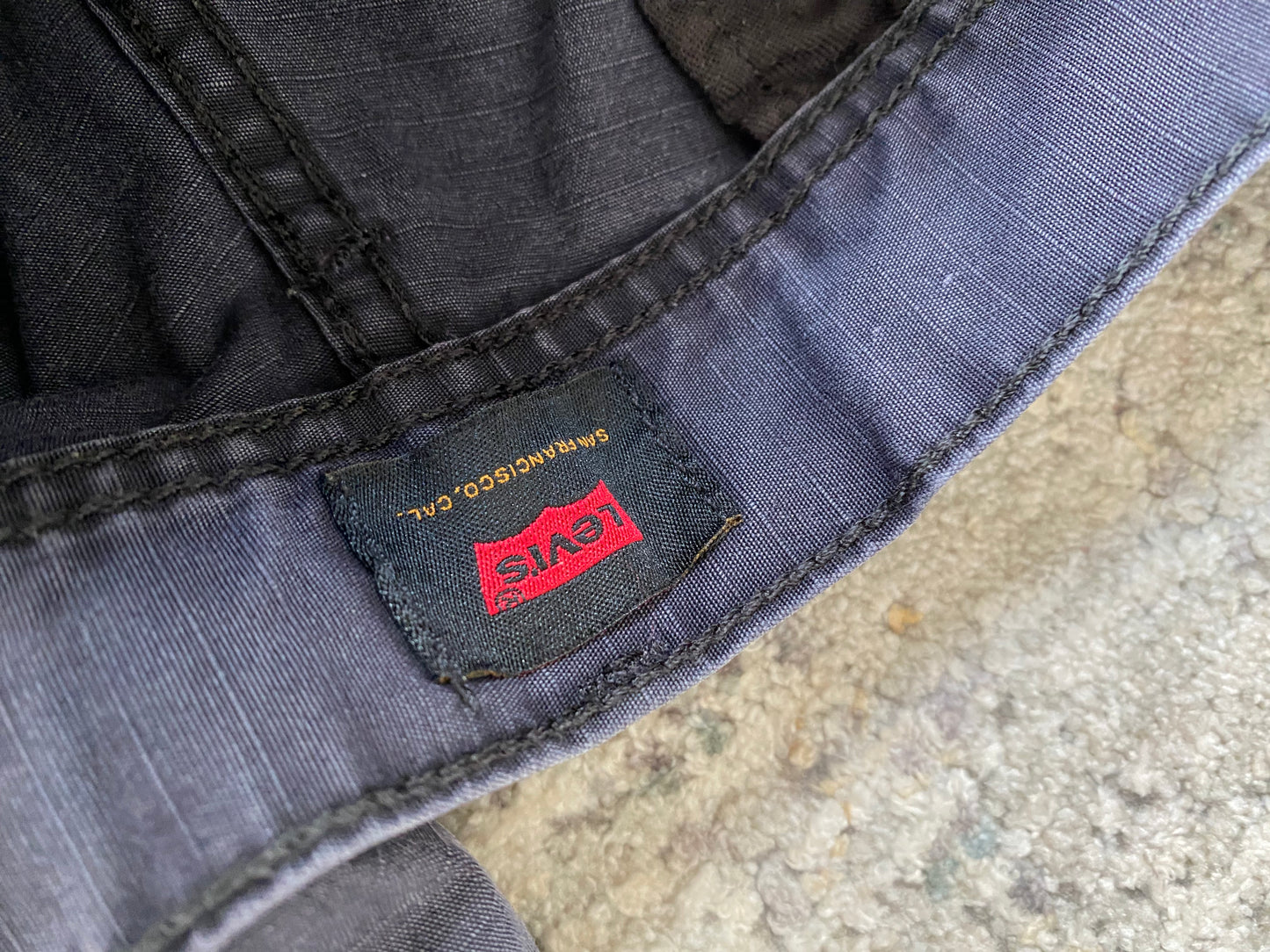 Levi’s 00’s Cargo Pant (M)