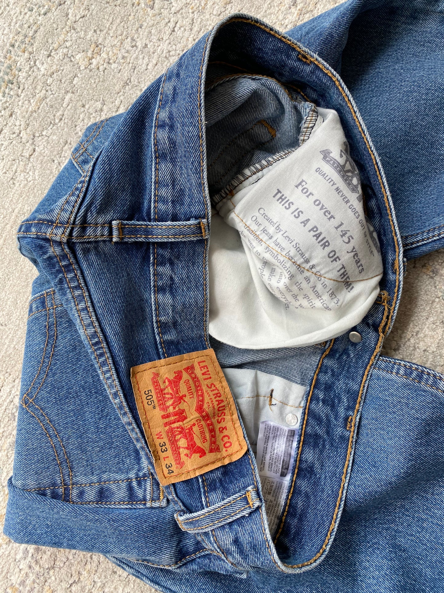 Levi’s 505 Straight Fit Jeans (W33 L34)
