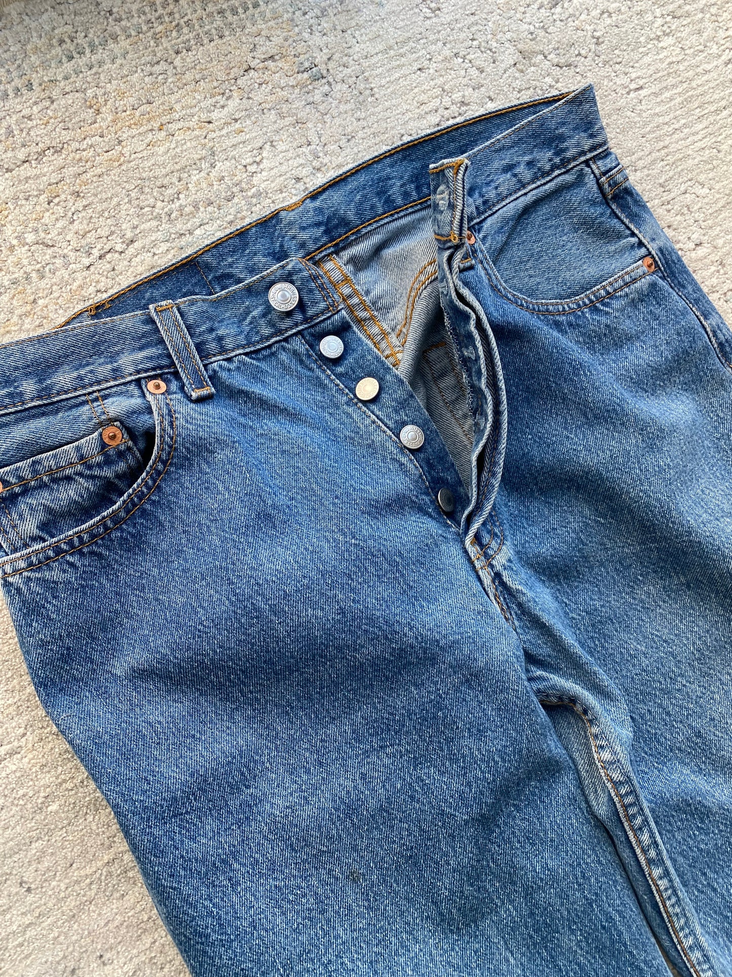 Levi’s 501 Early 00’s Jeans (W33 L32)