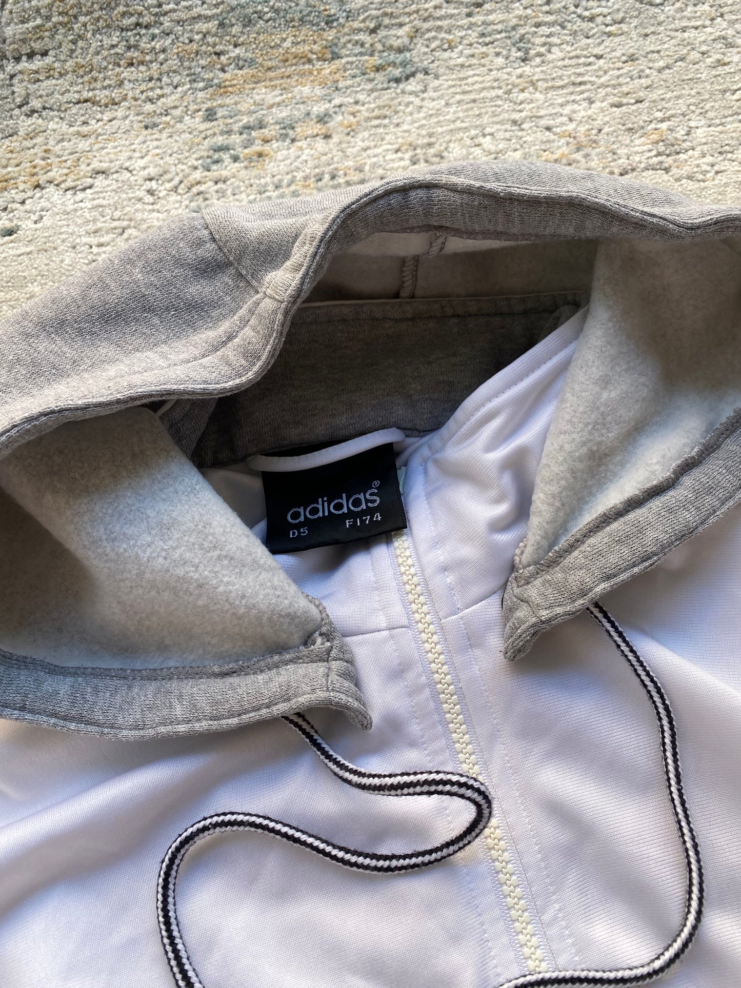 Adidas 00’s Tracktop (M)