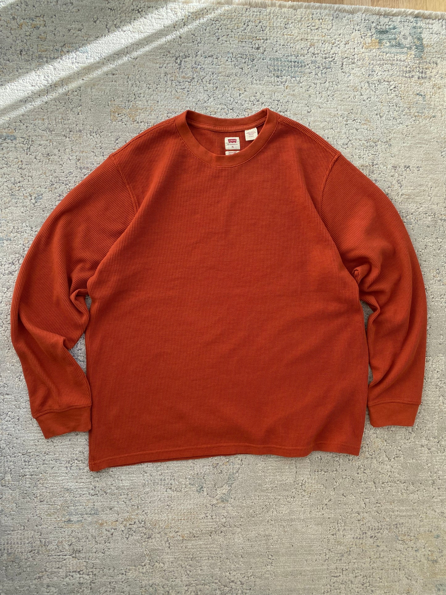 Levi’s Classic Sweater (XL)