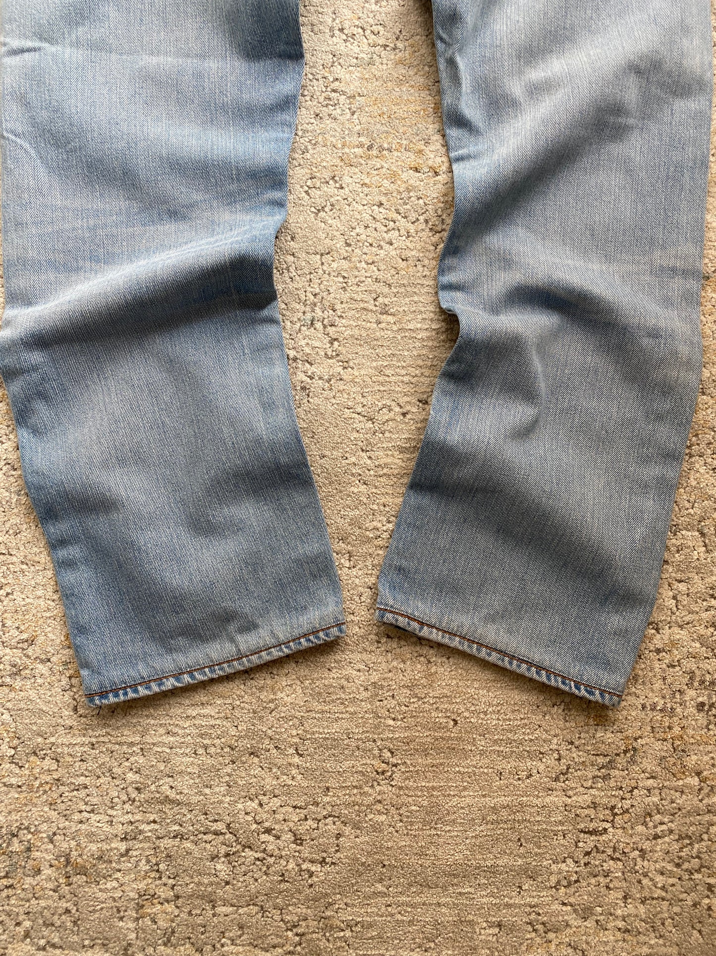 Levi’s 501 Washed Blue Jeans (W33 L30)
