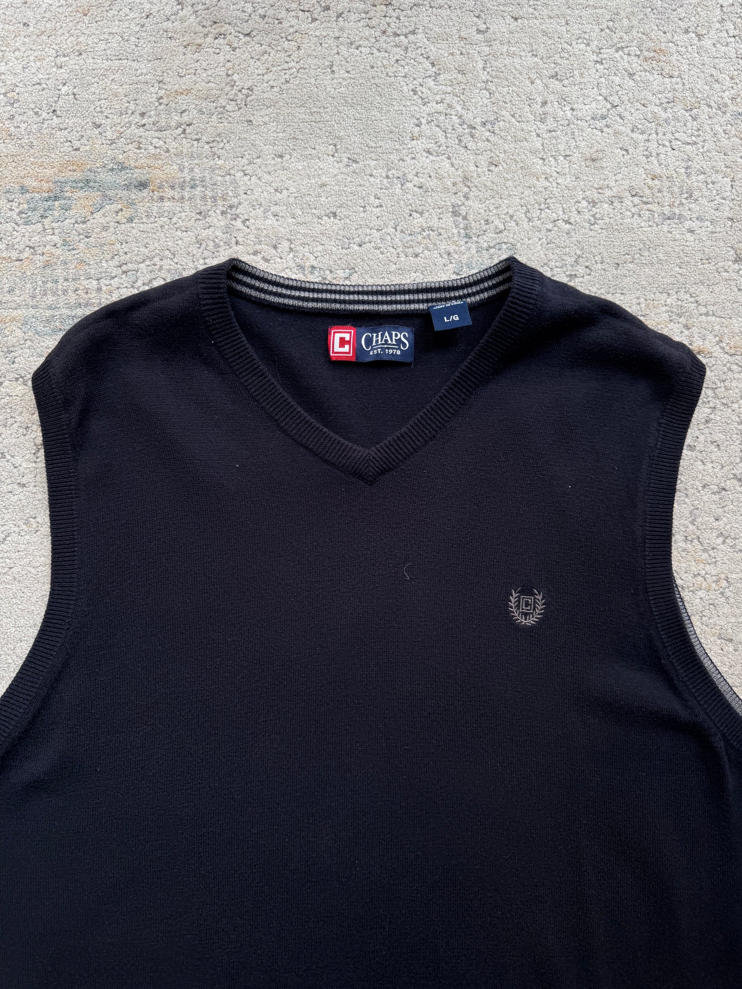 Chaps V-Neck Sweater (L)