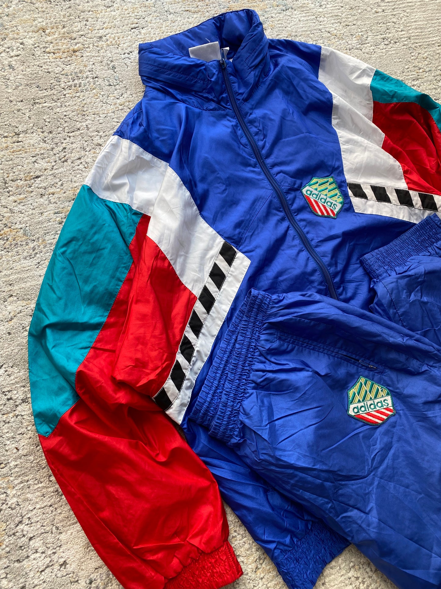 Adidas Vintage 90’s Tracksuit (L)