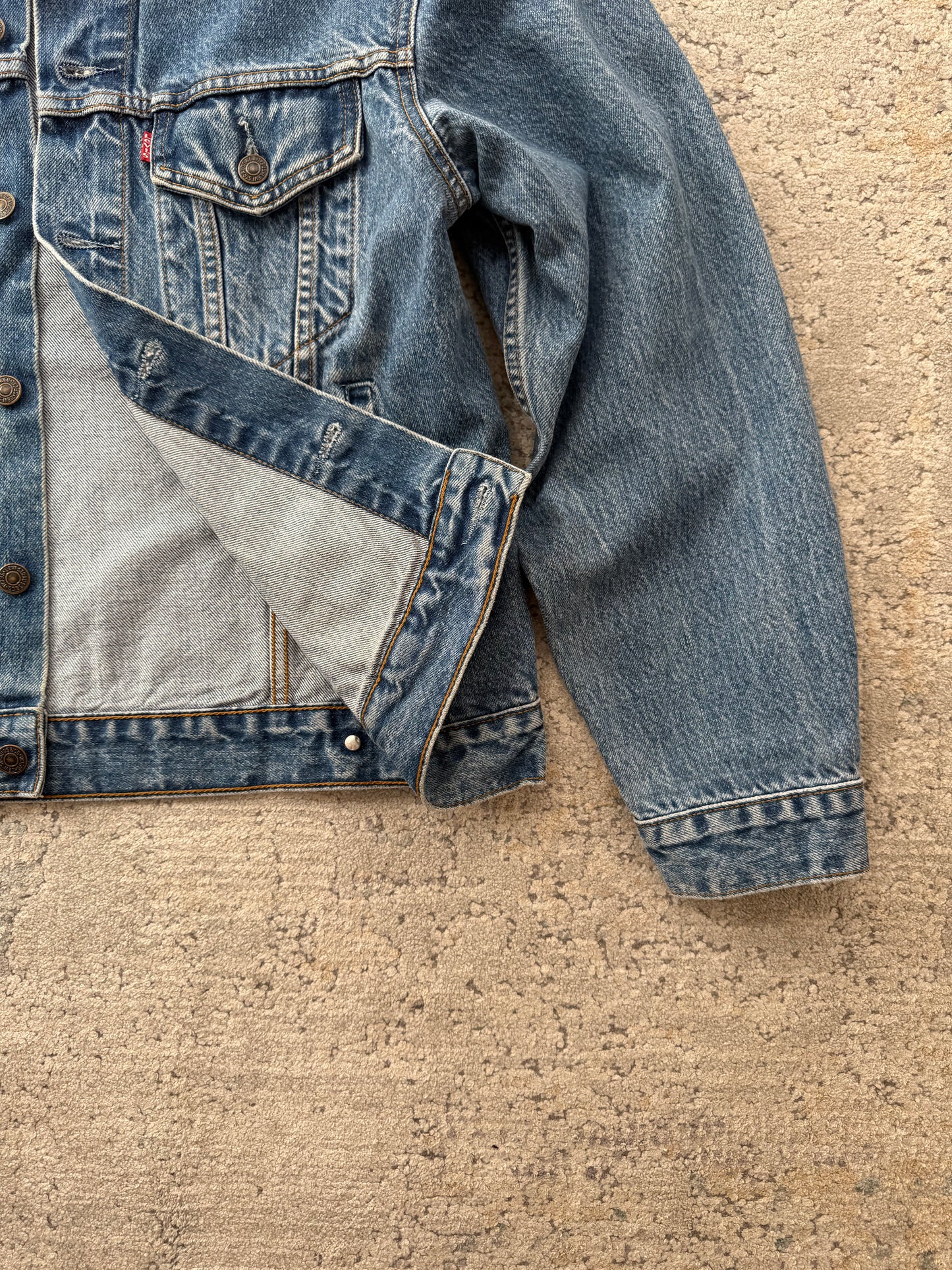 Levi’s Denim Jacket (M)