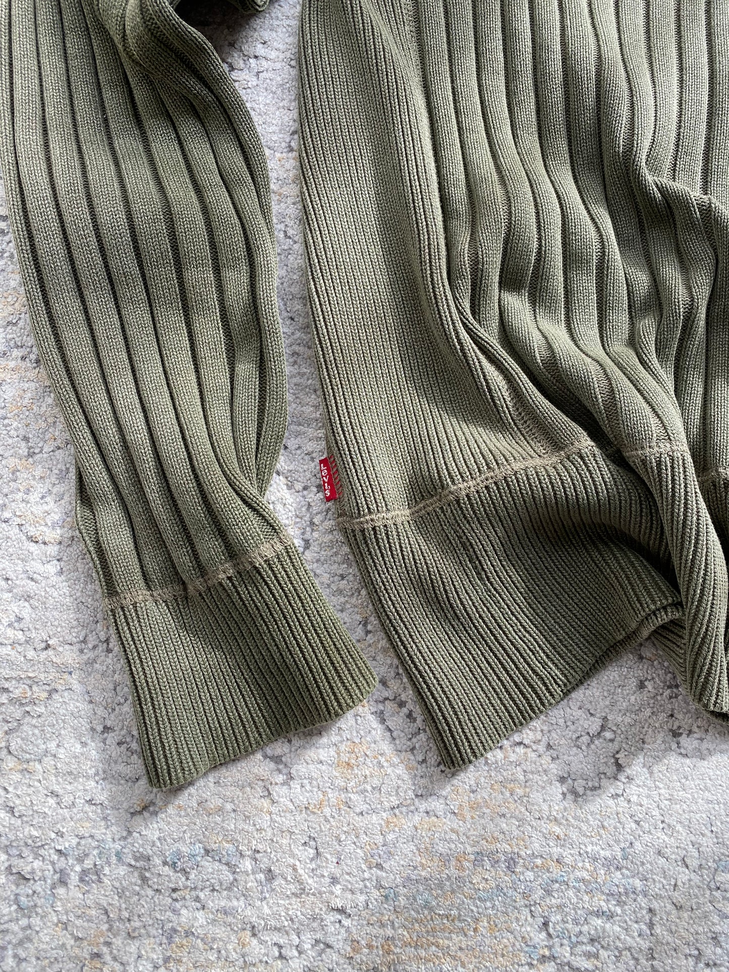 Levi’s Vintage Sweater (L)