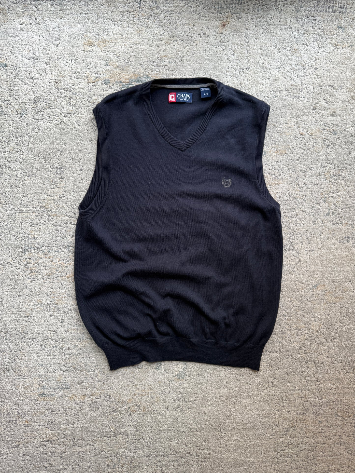 Chaps Classic Solid V-Neck Sweater (L)