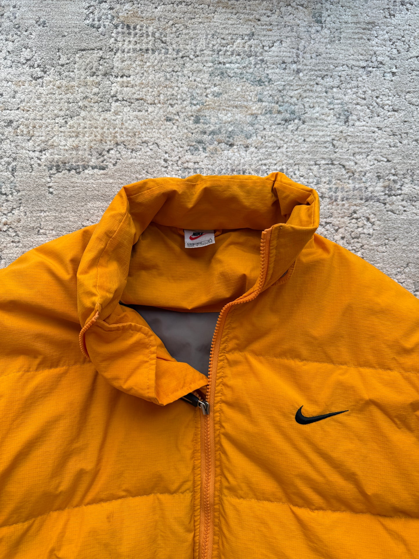 Nike 2000’s Classic Puffer Jacket (M)