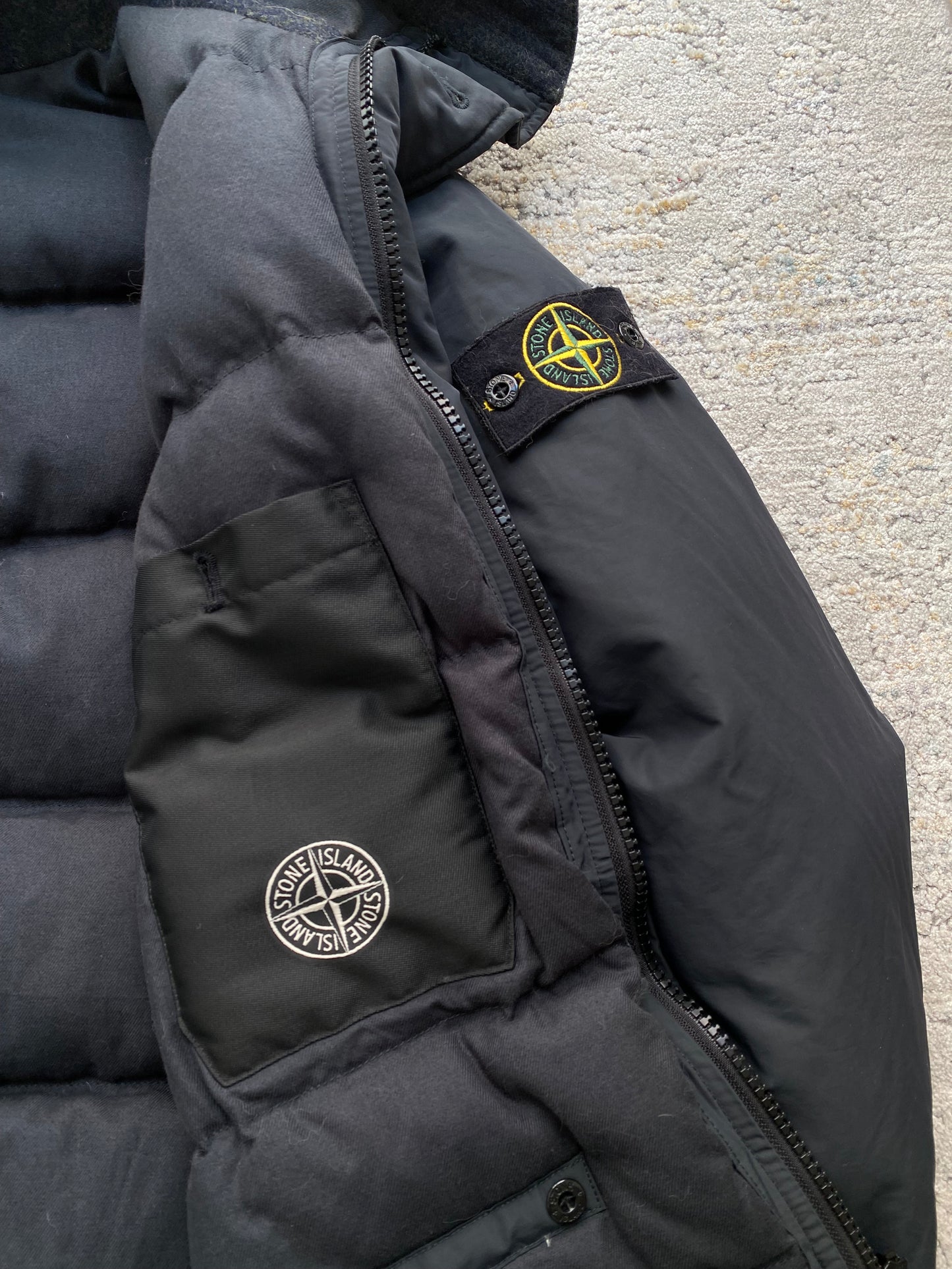 Stone Island Micro Reps Down Puffer Jacket (L)