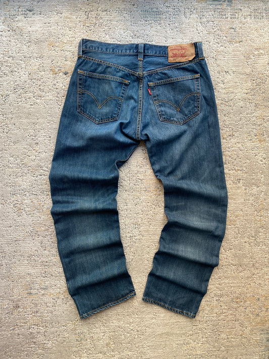 Levi’s 501 Straight Fit Jeans (W34 L32)