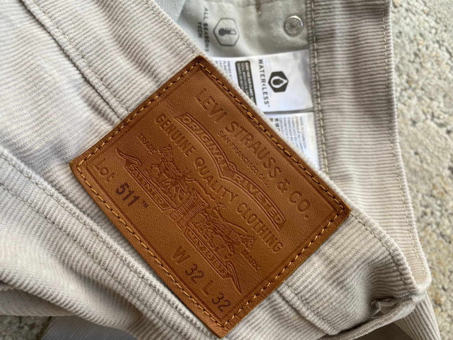 Levi’s 511 Corduroy Pant (W32 L32)