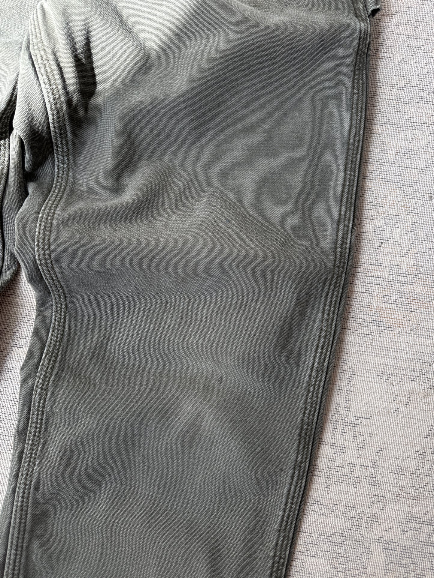 Carhart B111 Carpenter Work Pant (W32 L30)