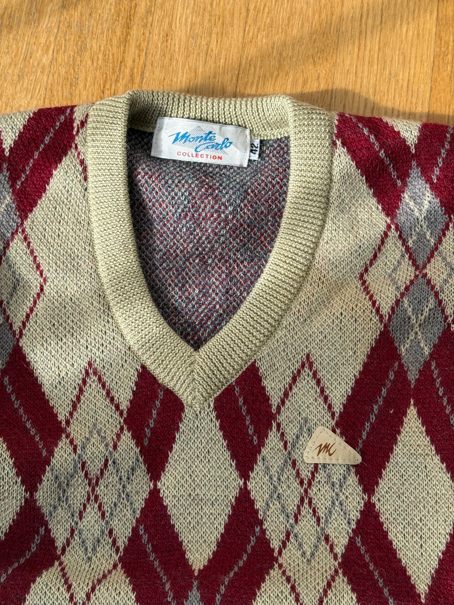 Monte Carlo Vintage V-Neck Sweater (L)