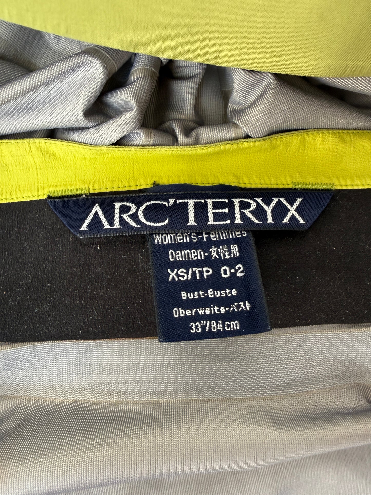 Arc’teryx Gore-Tex XCR Jacket (Women’s XS)