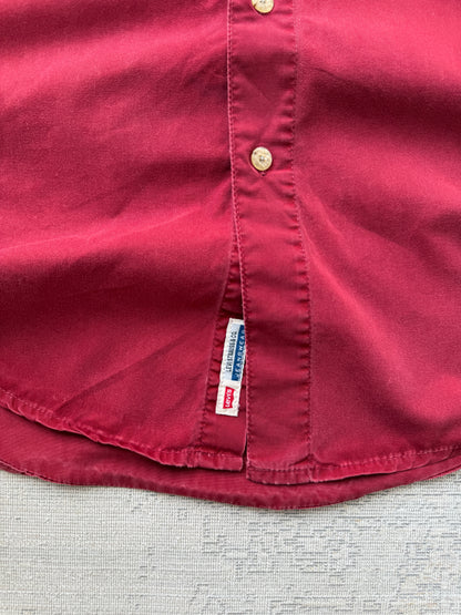 Vintage Levi’s Button-Down Shirt – Faded Red (S)