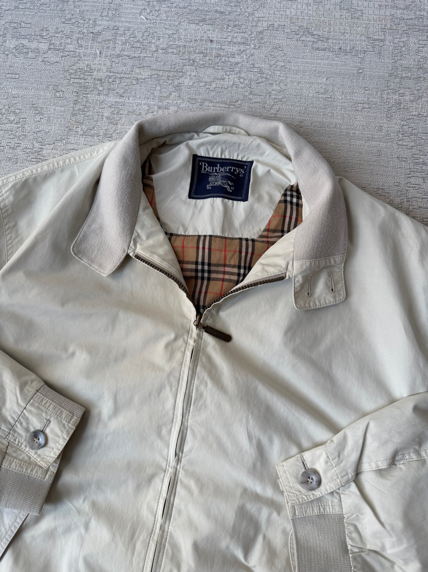 Vintage Burberrys Nova Check Harrington Unisex Jacket (M/L)
