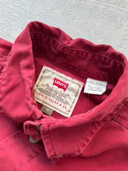 Vintage Levi’s Button-Down Shirt – Faded Red (S)