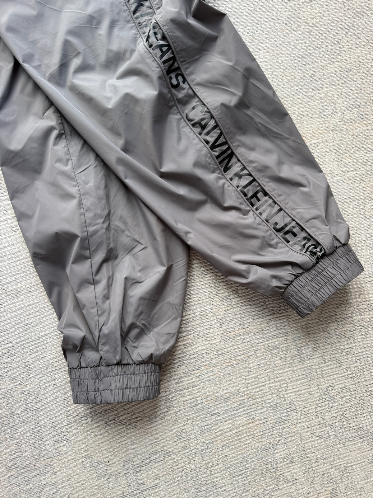 Calvin Klein Jeans Logo Tape Track Pants (M)