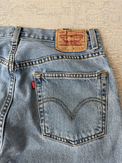 Levi’s 505 Regular Fit Jeans (W34 L32)