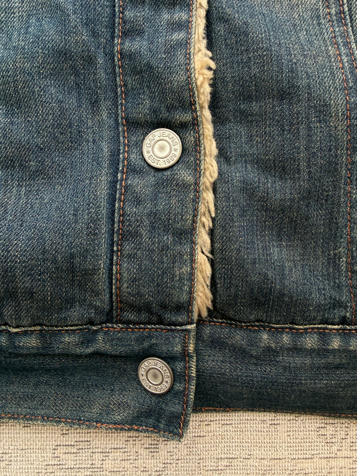 GAP Sherpa-Lined Denim Jacket (M)