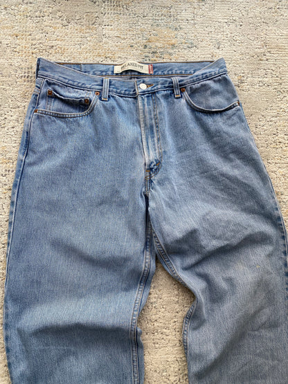 Levi’s 505 Relaxed Fit Jeans (W36 L32)