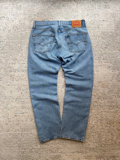 Levi’s 501 Washed Blue Jeans (W32 L30)