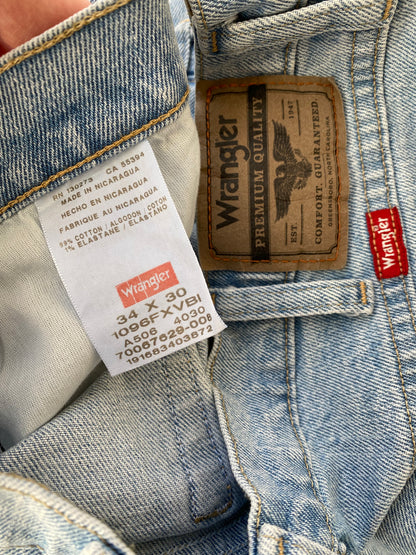Wrangler Vintage Washed Blue Jeans (W34 L30)