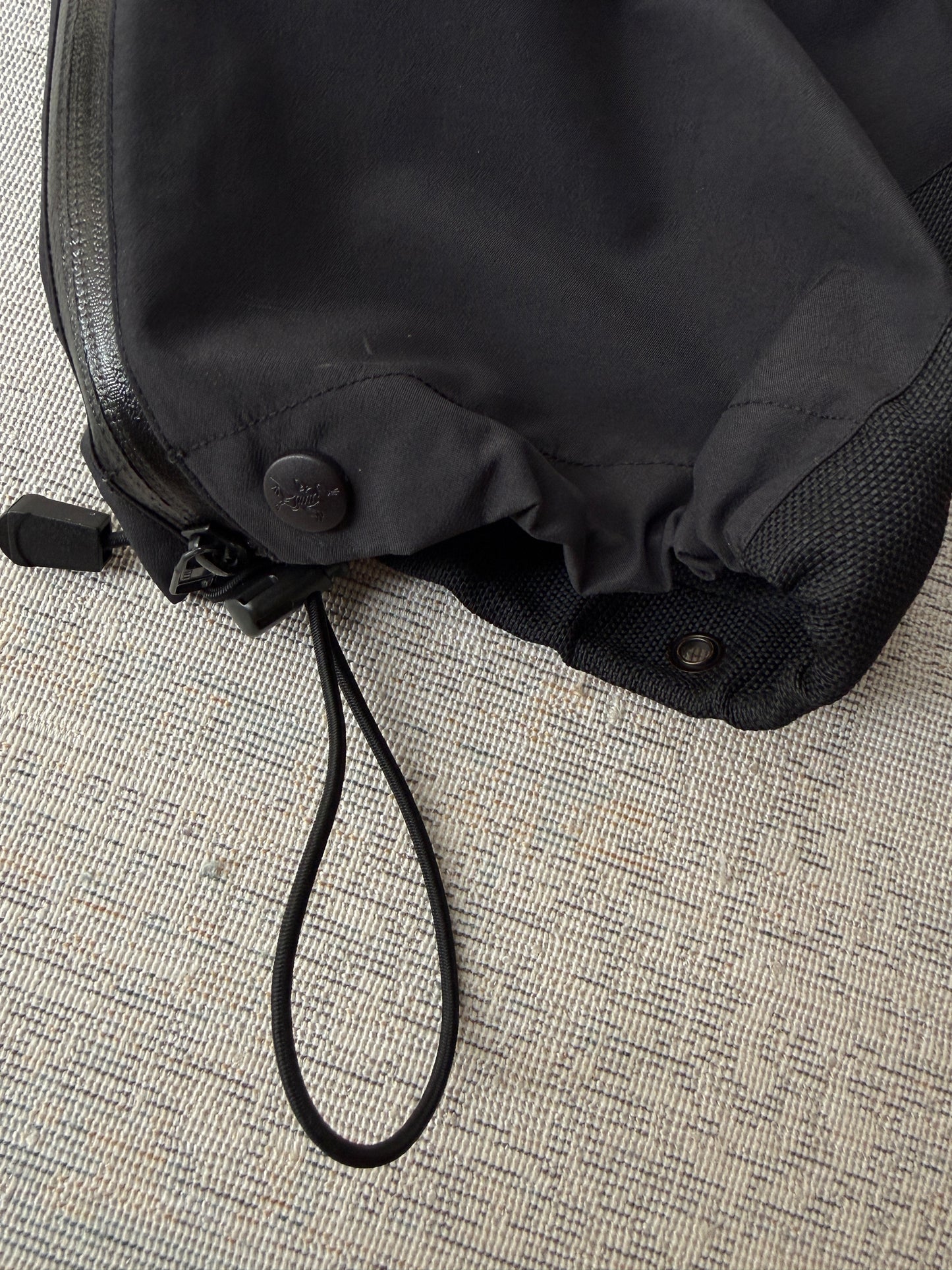 Arc’teryx PRO Gore-Tex Waterproof Shell Pants (M)