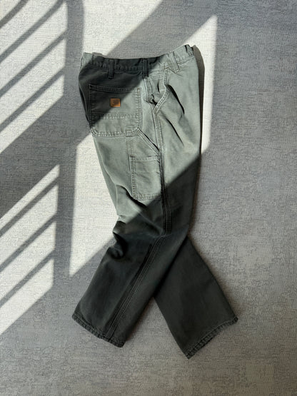 Carhart B111 Carpenter Work Pant (W32 L30)