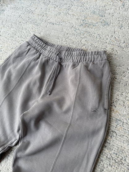 Reebok Women’s Classic Sweat Pant (L)