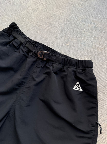 Nike ACG Utility Shorts (M)