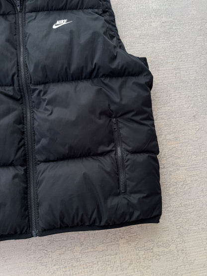 Nike Club Puffer Vest (L)