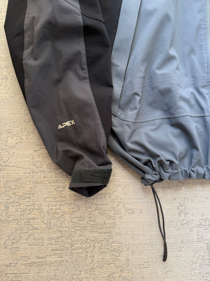 The North Face Summit Series Apex Softshell Jacket – Grey / Black (M)