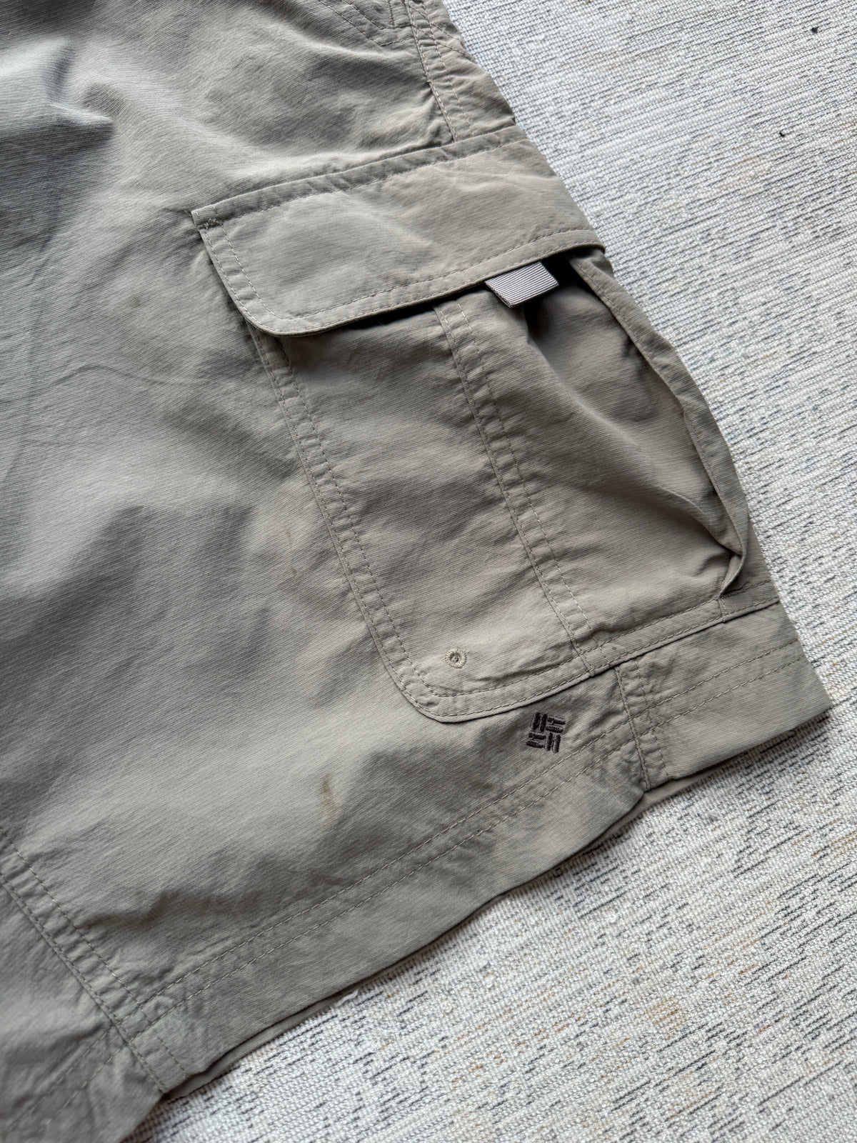Columbia Silver Ridge Omni-Wick Cargo Shorts – Khaki (M)